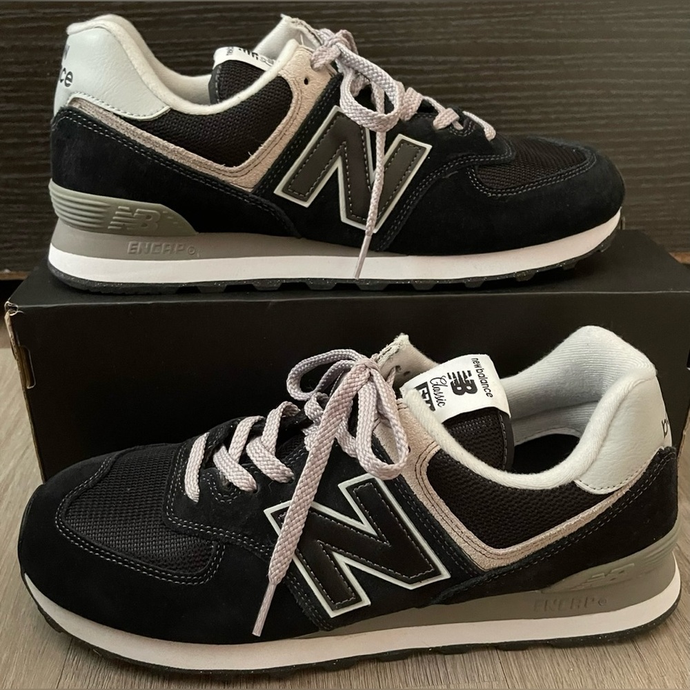 New Balance 574 Core - Women’s 11.5 / Men’s 10